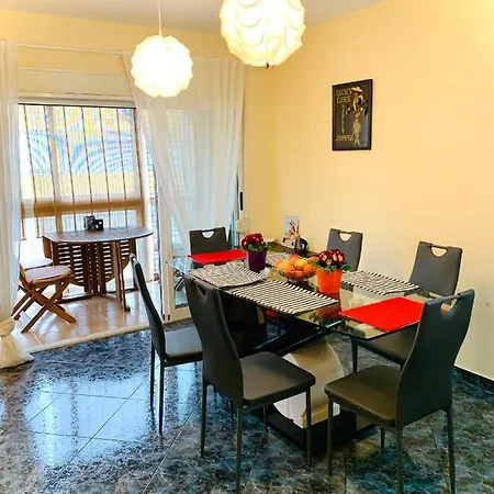 Very Flat Just 800m Postiguet-beach Und Parking Alicante