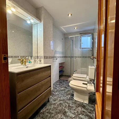 Very Flat Just 800m Postiguet-beach Und Parking Apartment